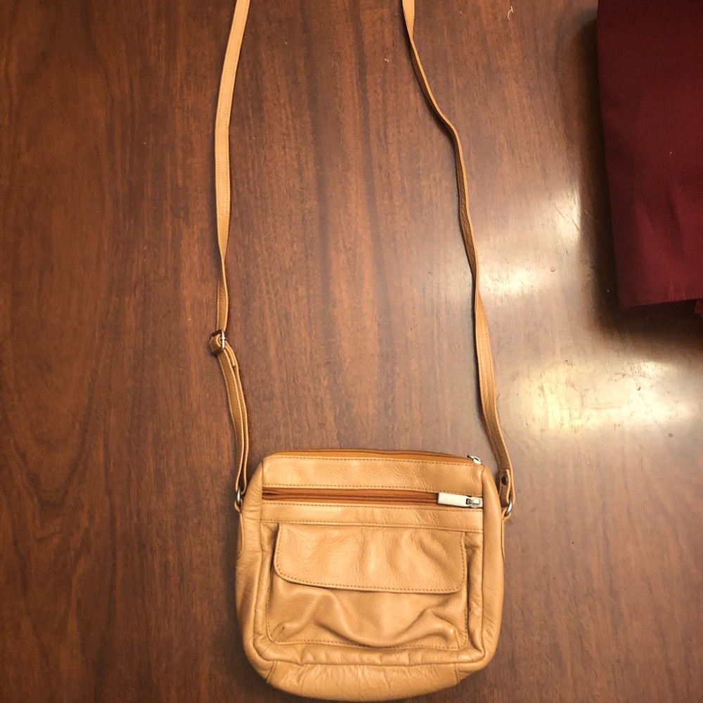 Green Mountain Leather crossbody bag